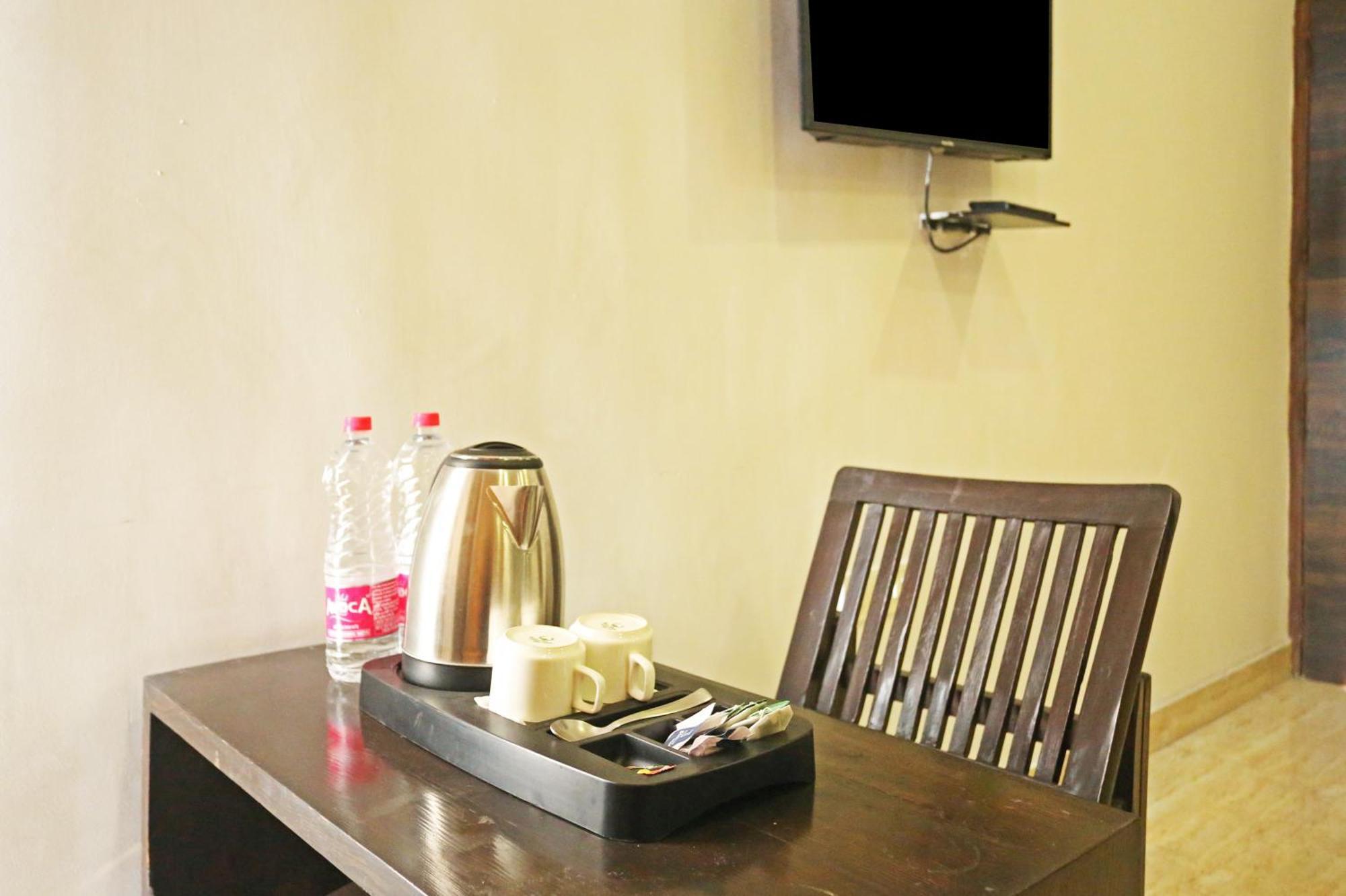 Hotel De Kiara Near The Airport Of Delhi